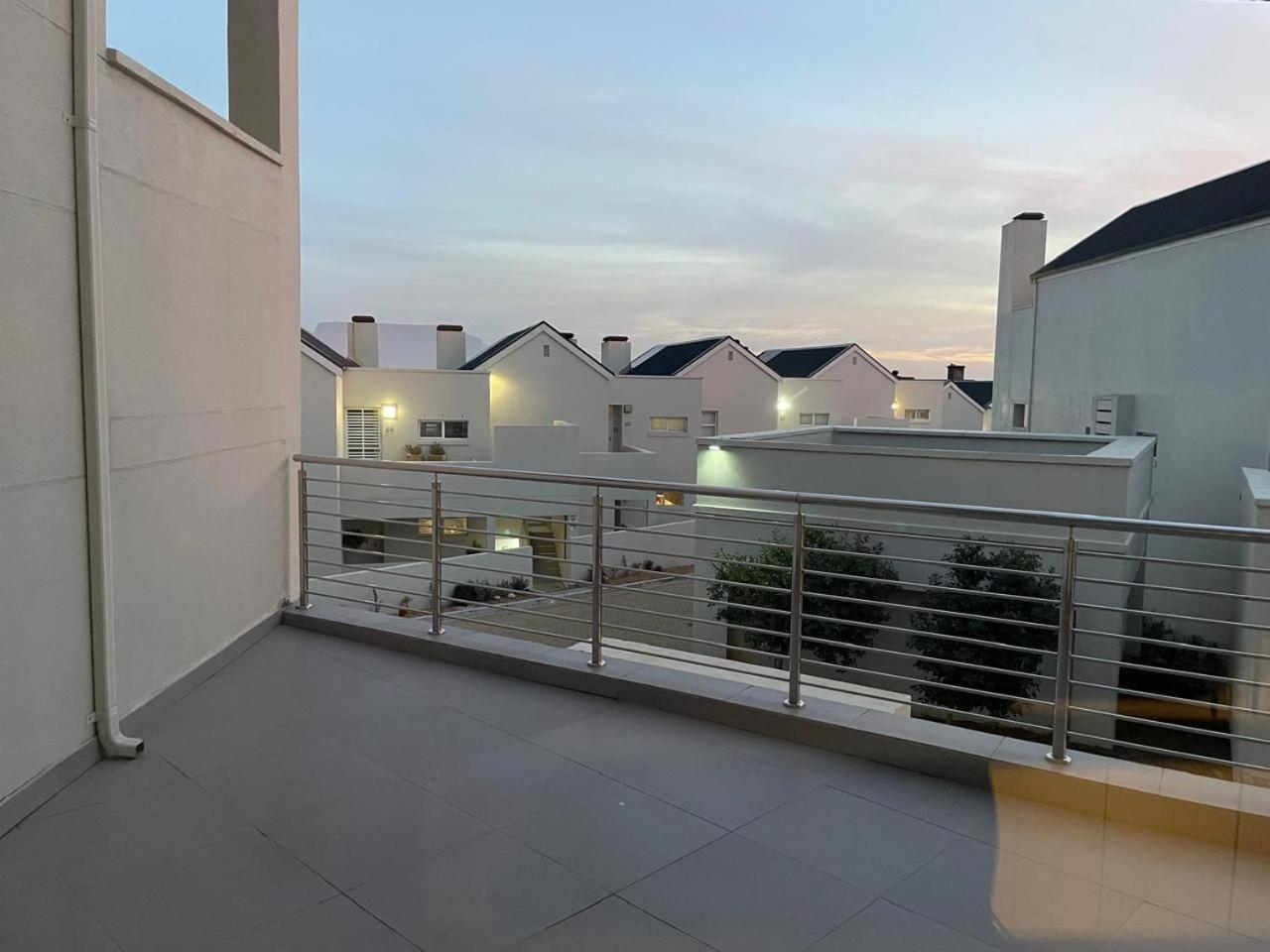 Apartment Luxury Secure Big Bay Cape Town